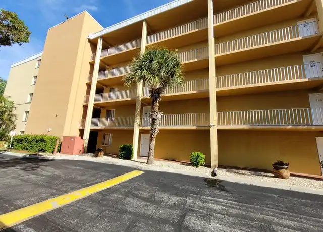 Property at 2366 E Mall Dr #208, Fort Myers, FL, 33901, 1 bed, 1 bath, [object Object]
