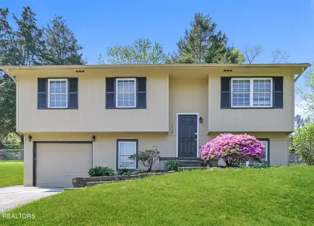 Property at 5724 Aloha Ave, Knoxville, TN, 37921, 4 beds, 2 baths, [object Object]