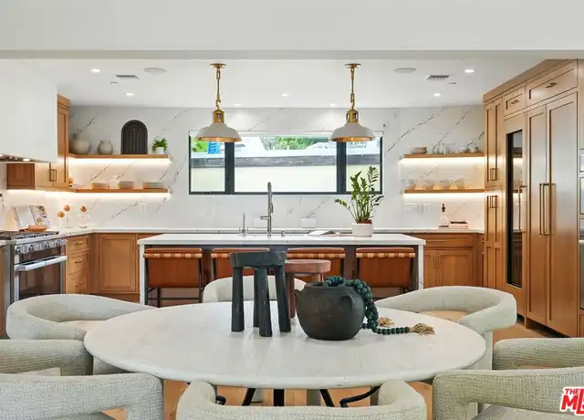 Property at 913 N Beverly Glen Blvd, Los Angeles, CA, 90077, 4 beds, 5 baths, [object Object]
