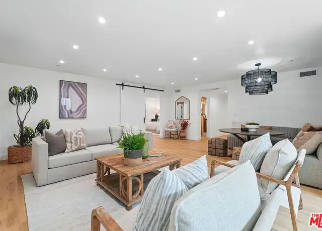Property at 913 N Beverly Glen Blvd, Los Angeles, CA, 90077, 4 beds, 5 baths, [object Object]