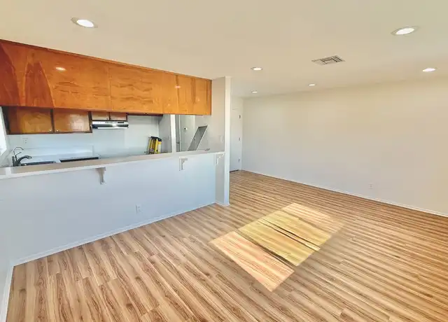 Property at 2032 Martina Ave, Torrance, CA, 90501, 2 beds, 1 bath, [object Object]