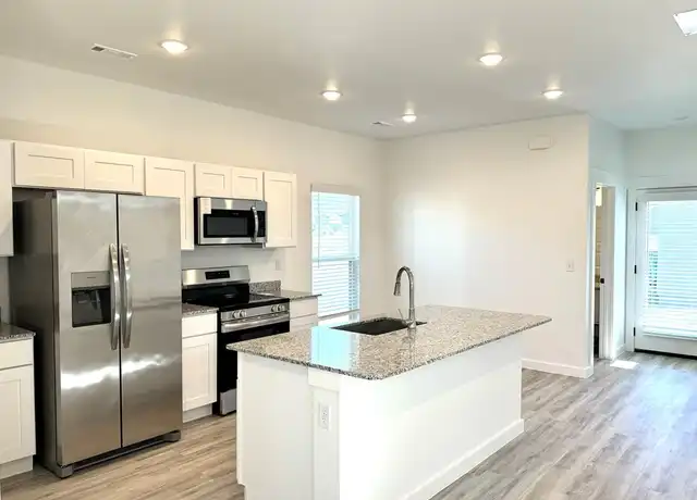 Property at 1000 Indiana Ave, Bentonville, AR, 72713, 3 beds, 2 baths, [object Object]