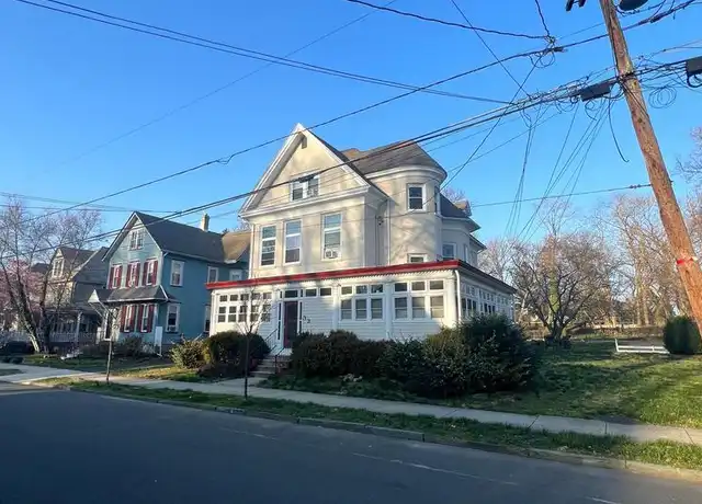 Property at 33 Estaugh Ave Unit 3, Haddonfield, NJ, 08033, 1 bed, 1 bath, [object Object]