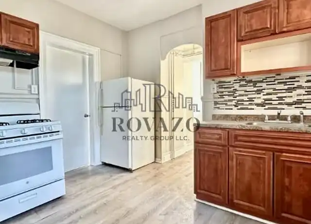 Property at 733 S 13th St Unit 2L, Newark, NJ, 07103, 3 beds, 1 bath, [object Object]