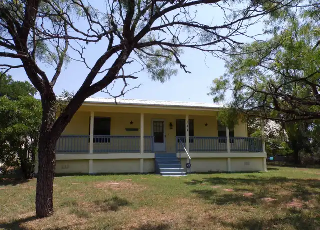 Property at 121 E Maple Dr, Granite Shoals, TX, 78654, 3 beds, 1 bath, [object Object]