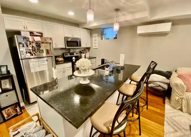 Property at 821 Marshall St NE Unit B3, Minneapolis, MN, 55413, 1 bed, 1 bath, [object Object]