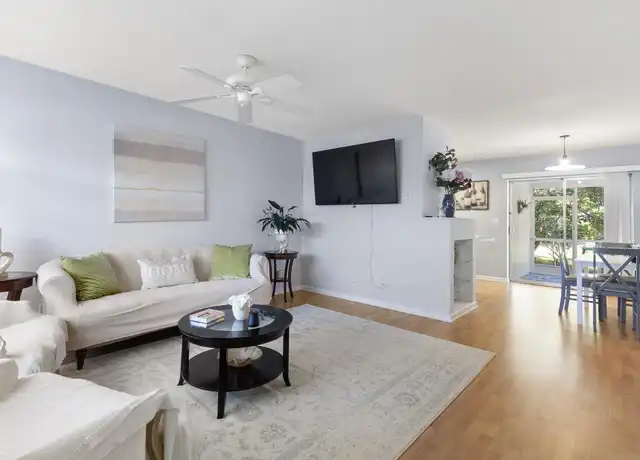Property at 2680 NE 18th St, Pompano Beach, FL, 33062, 2 beds, 1 bath, [object Object]