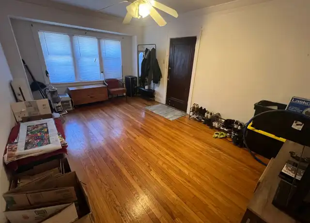 Property at 1720 E Newport Ave Unit 7, Milwaukee, WI, 53211, 2 beds, 1 bath, [object Object]