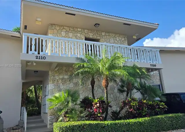 Property at 2110 NE 39th St Unit 2A, Fort Lauderdale, FL, 33308, 1 bed, 1 bath, [object Object]