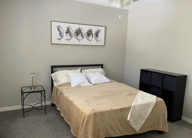 Property at 3330 Laurel View Dr, Brandon, FL, 33511, 1 bed, 1 bath, [object Object]