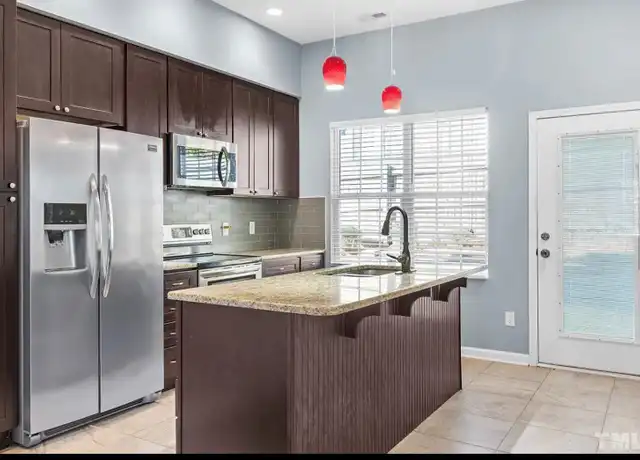 Property at 129 Pineland Cir, Raleigh, NC, 27606, 1 bed, 1 bath, [object Object]