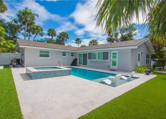 Property at 635 Gardenia Ln, Vero Beach, FL, 32963, 3 beds, 3 baths, [object Object]
