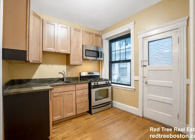 Property at 59 Lanark Rd #2, Brighton, MA, 02135, 2 beds, 1 bath, [object Object]