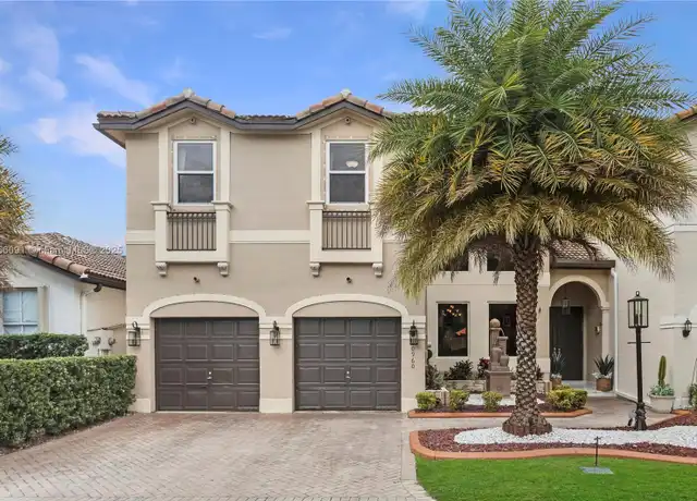 Property at 10960 NW 48th Ter, Doral, FL, 33178, 4 beds, 3 baths, [object Object]