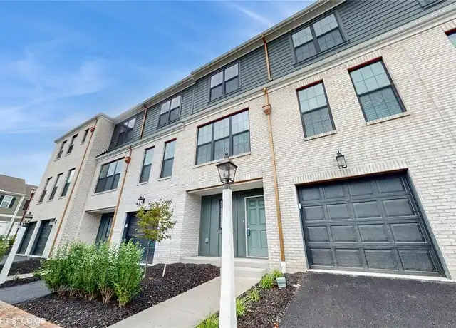 Property at 314 E Lake St, Cranberry Township, PA, 16066, 3 beds, 2.5 baths, [object Object]