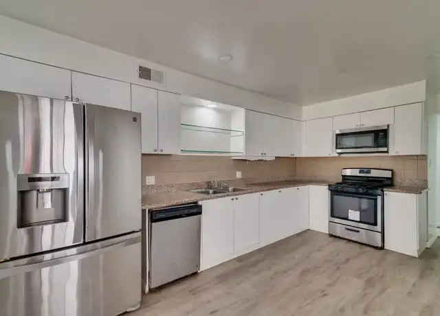 Property at 15013 Hartsook St, Sherman Oaks, CA, 91403, 5 beds, 3 baths, [object Object]
