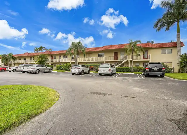 Property at 3 Abbey Ln #107, Delray Beach, FL, 33446, 2 beds, 2 baths, [object Object]