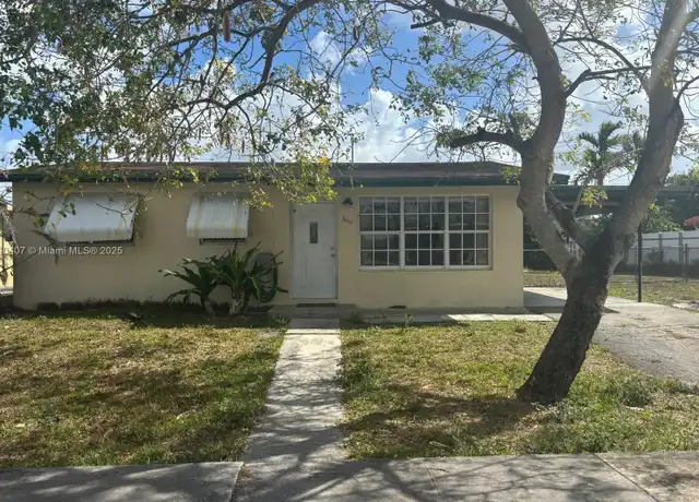Property at 7820 NW 175th St, Hialeah, FL, 33015, 2 beds, 1 bath, [object Object]