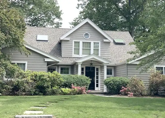 Property at 27 Elm St Unit 2, South Hamilton, MA, 01982, 3 beds, 1.5 baths, [object Object]