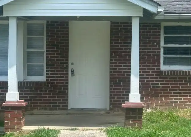 Property at 216 E High St, Woodbury, TN, 37190, 3 beds, 1 bath, [object Object]