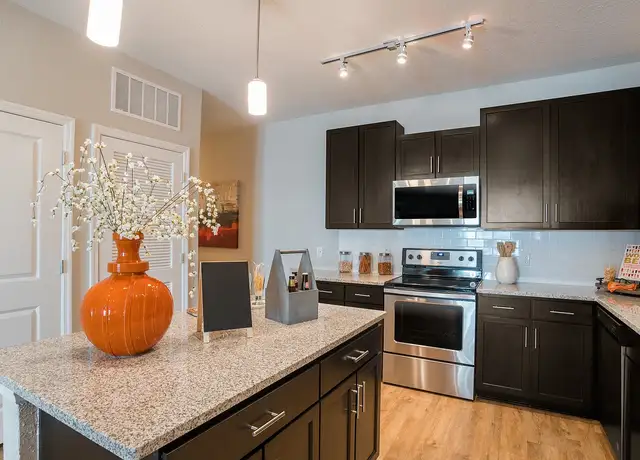 Photo of 9104 Canopy Oak Ln, Riverview, FL 33578