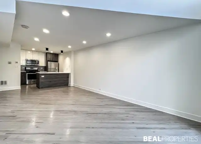 Property at 944 W Grace St Unit MKG101, Chicago, IL, 60613, 1 bed, 1 bath, [object Object]