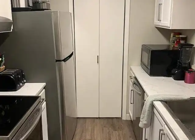 Property at 506 Tuxworth Cir, Decatur, GA, 30033, 2 beds, 1 bath, [object Object]