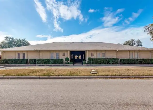 Property at 3108 Overton Park Dr W, Fort Worth, TX, 76109, 3 beds, 2.5 baths, [object Object]