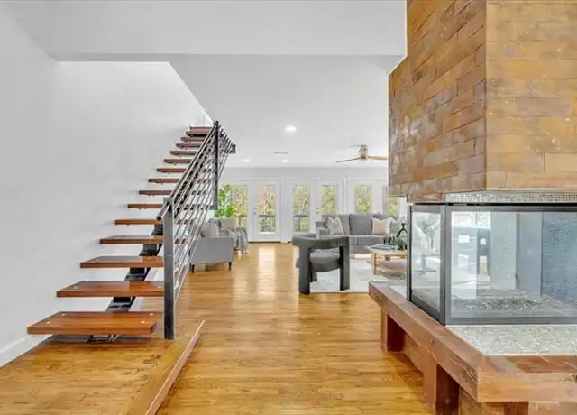Property at 9918 Coldwater Cir, Dallas, TX, 75228, 4 beds, 3.5 baths, [object Object]