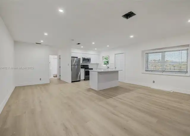Property at 1621 NW 8th Ave Unit 1621, Fort Lauderdale, FL, 33311, 3 beds, 1.5 baths, [object Object]