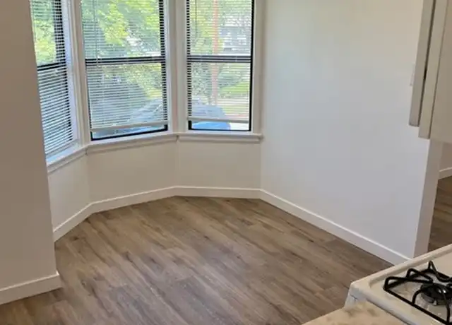 Property at 12660 Oxnard St, North Hollywood, CA, 91606, 2 beds, 1 bath, [object Object]