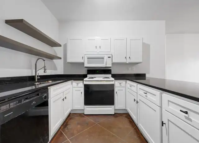 Property at Allen Place - 512 Daughtrey Ave, Waco, TX, 76706, 3-4 beds, 2 baths, [object Object]