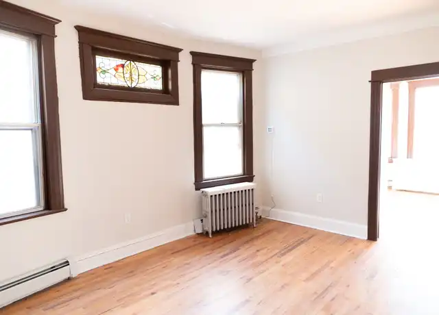 Property at 168 Bergen Ave Unit 2nd fl, Jersey City, NJ, 07305, 3 beds, 1 bath, [object Object]