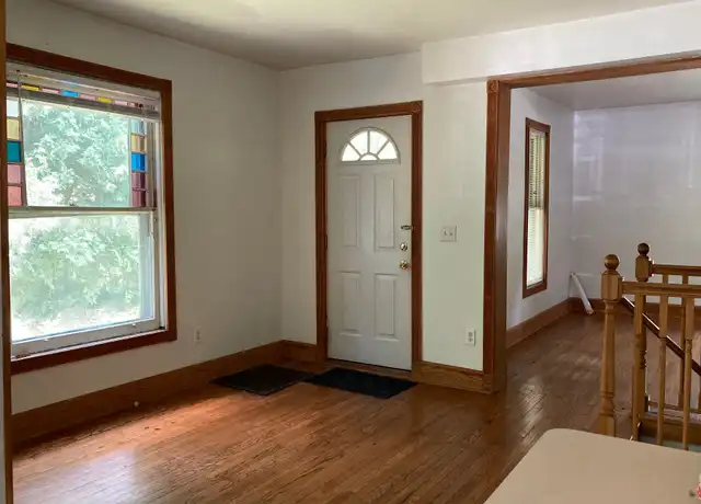 Property at 1333 Pontiac Trl, Ann Arbor, MI, 48105, 5 beds, 2 baths, [object Object]