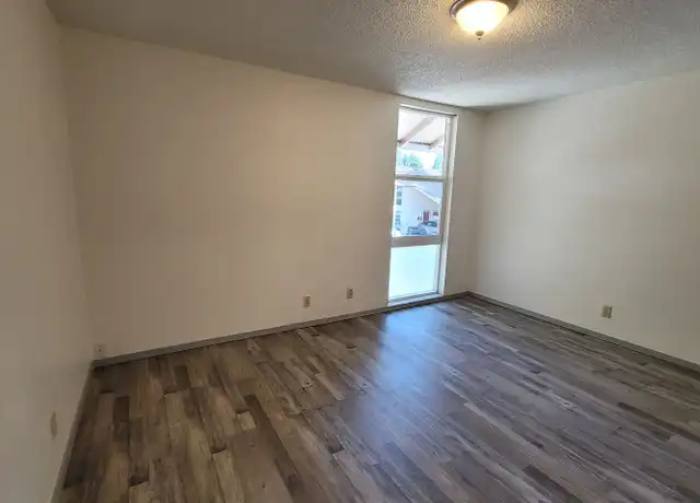 Property at 55 Corliss Ln Unit 02451, Eugene, OR, 97404, 2 beds, 1 bath, [object Object]