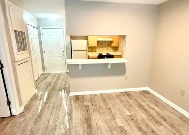 Property at 924 N Howe St Unit 2-108, Southport, NC, 28461, 1 bed, 1 bath, [object Object]