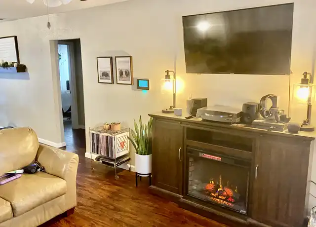 Property at 2219 30th St, Lubbock, TX, 79411, 2 beds, 1 bath, [object Object]