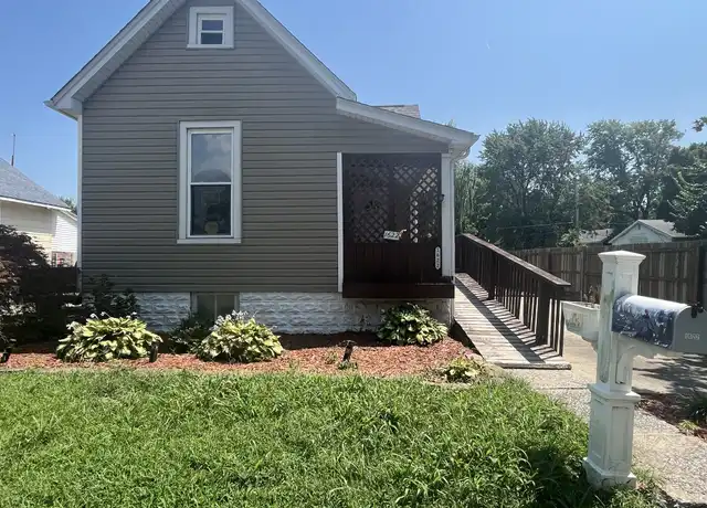 Property at 1622 Spruce St, Granite City, IL, 62040, 2 beds, 1 bath, [object Object]