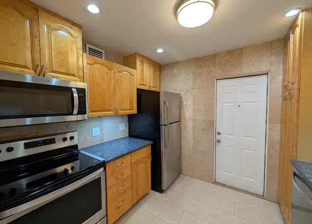 Property at 608 NE 2nd St #136, Dania, FL, 33004, 2 beds, 2 baths, [object Object]