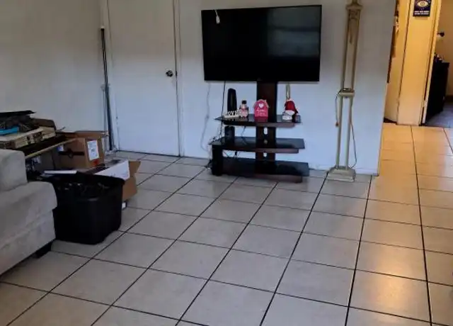 Property at 3736 141st Pl, Largo, FL, 33771, 2 beds, 1 bath, [object Object]