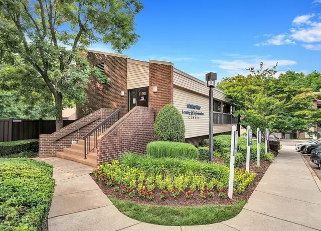 Photo of 11901 Winterthur Ln, Reston, VA 20191
