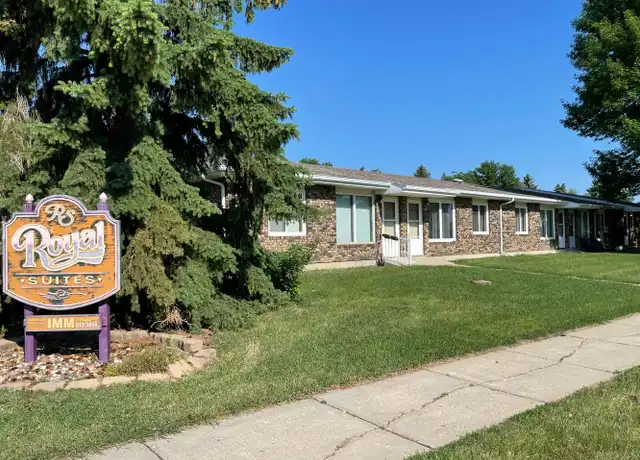 Property at Royal Suites - 2015 8th St NW, Minot, ND, 58703, 1 bed, 1 bath, [object Object]