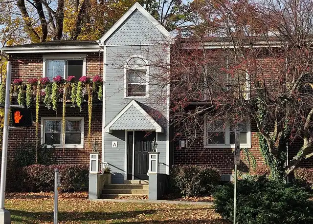 Property at 200 N Wayne Ave Unit 9, Wayne, PA, 19087, 1 bed, 1 bath, [object Object]