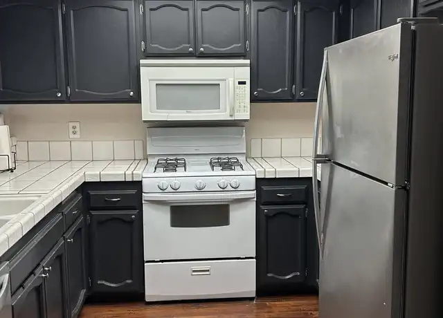 Property at 2599 Walnut Ave #109, Signal Hill, CA, 90755, 1 bed, 1 bath, [object Object]