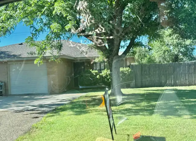 Property at 302 4th Ave, Canyon, TX, 79015, 2 beds, 1 bath, [object Object]