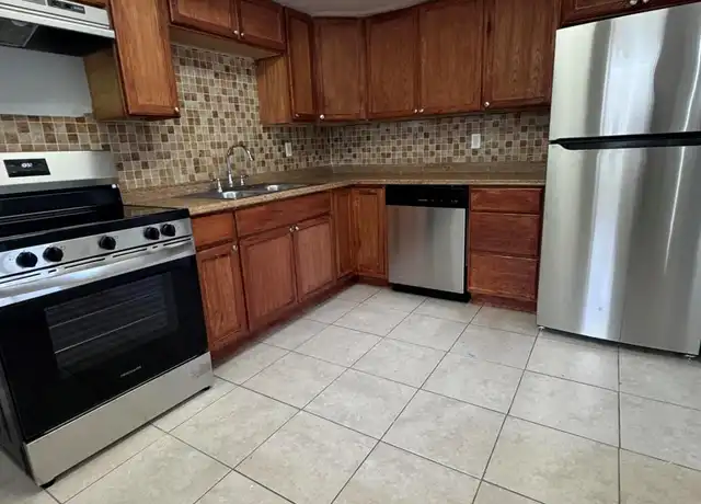 Property at 3204 Louisiana Ave Unit D, Fort Pierce, FL, 34947, 2 beds, 1 bath, [object Object]