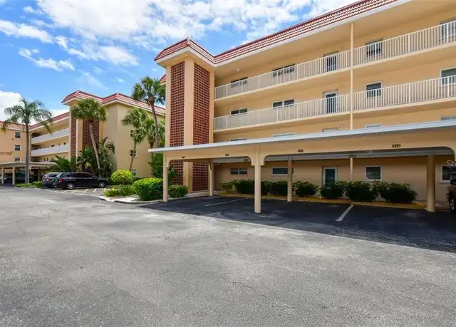 Property at 1250 N Portofino Dr Unit M301, Siesta Key, FL, 34242, 2 beds, 2 baths, [object Object]