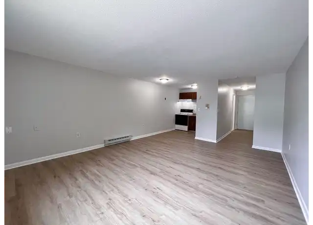 Property at 34 Wilson St Unit B8, Hartford, CT, 06106, 0 beds, 1 bath, [object Object]
