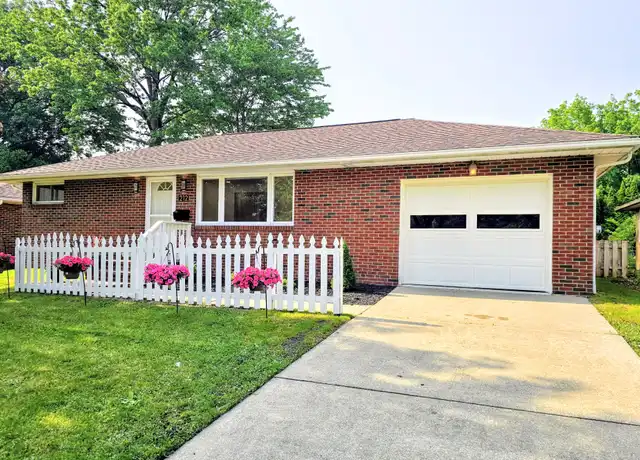 Property at 212 Roanoke Ave, Cuyahoga Falls, OH, 44221, 2 beds, 1 bath, [object Object]