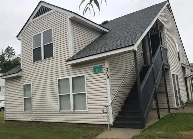 Property at 200 N 18th St Unit 200-4, Louisville, KY, 40203, 2 beds, 1 bath, [object Object]